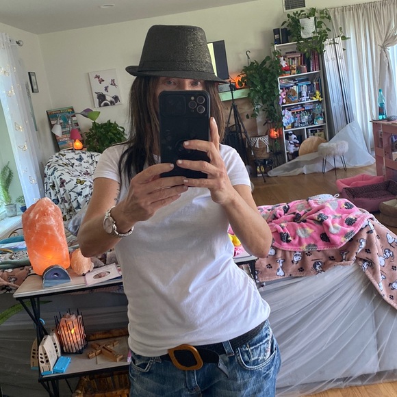 Hat - Picture 1 of 4